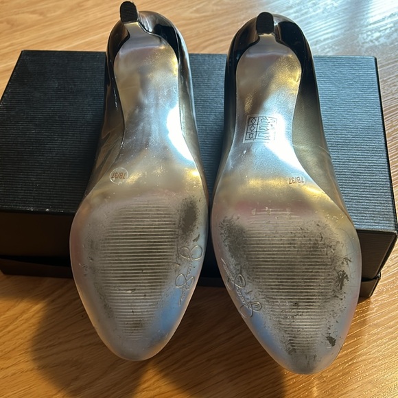 Jessica Simpson Barbie High Heel Shoes, Black and Gold Ombré, Size 7/37 - Picture 5 of 8